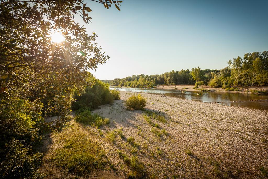 Camping La Sousta**** Remoulins Eksteriør bilde