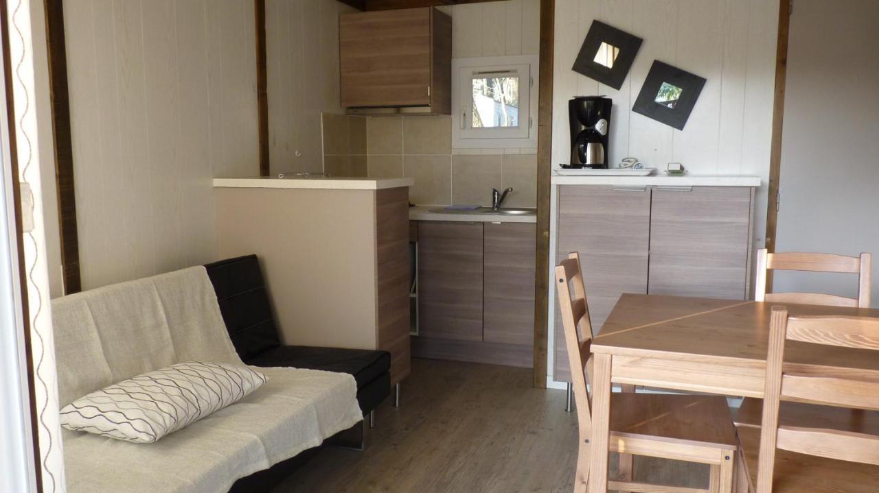 Camping La Sousta**** Remoulins Eksteriør bilde