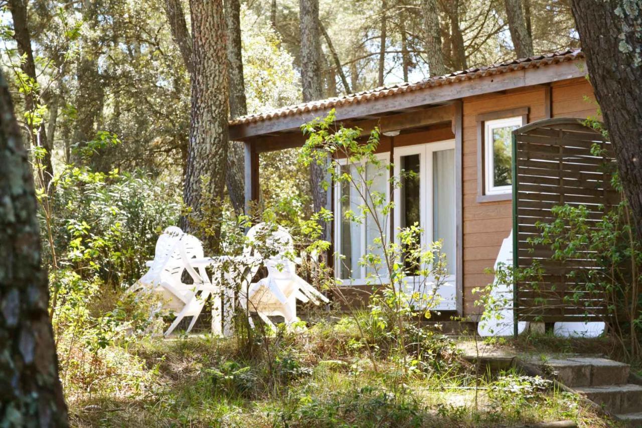 Camping La Sousta**** Remoulins Eksteriør bilde