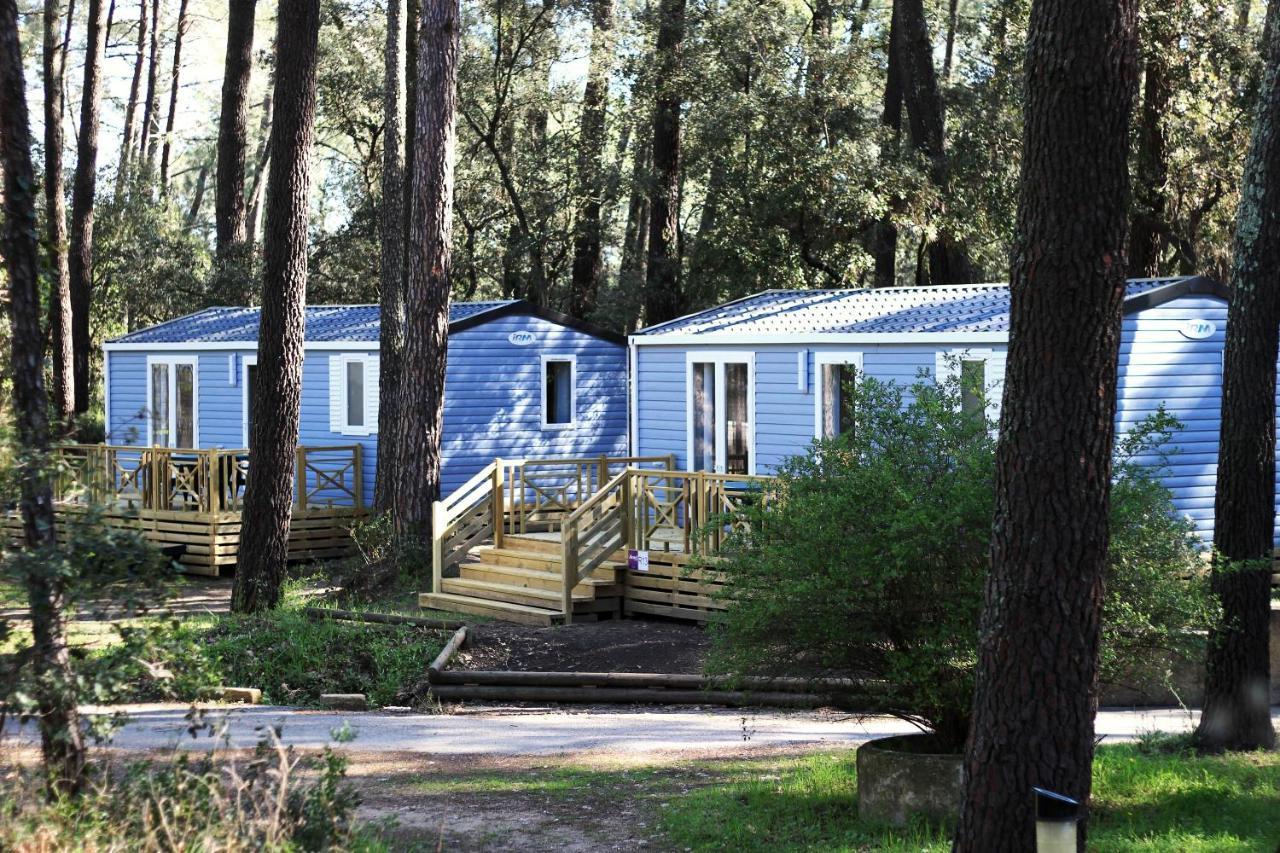 Camping La Sousta**** Remoulins Eksteriør bilde