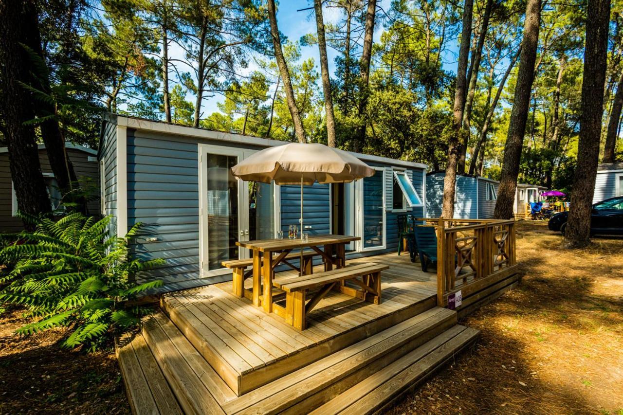 Camping La Sousta**** Remoulins Eksteriør bilde