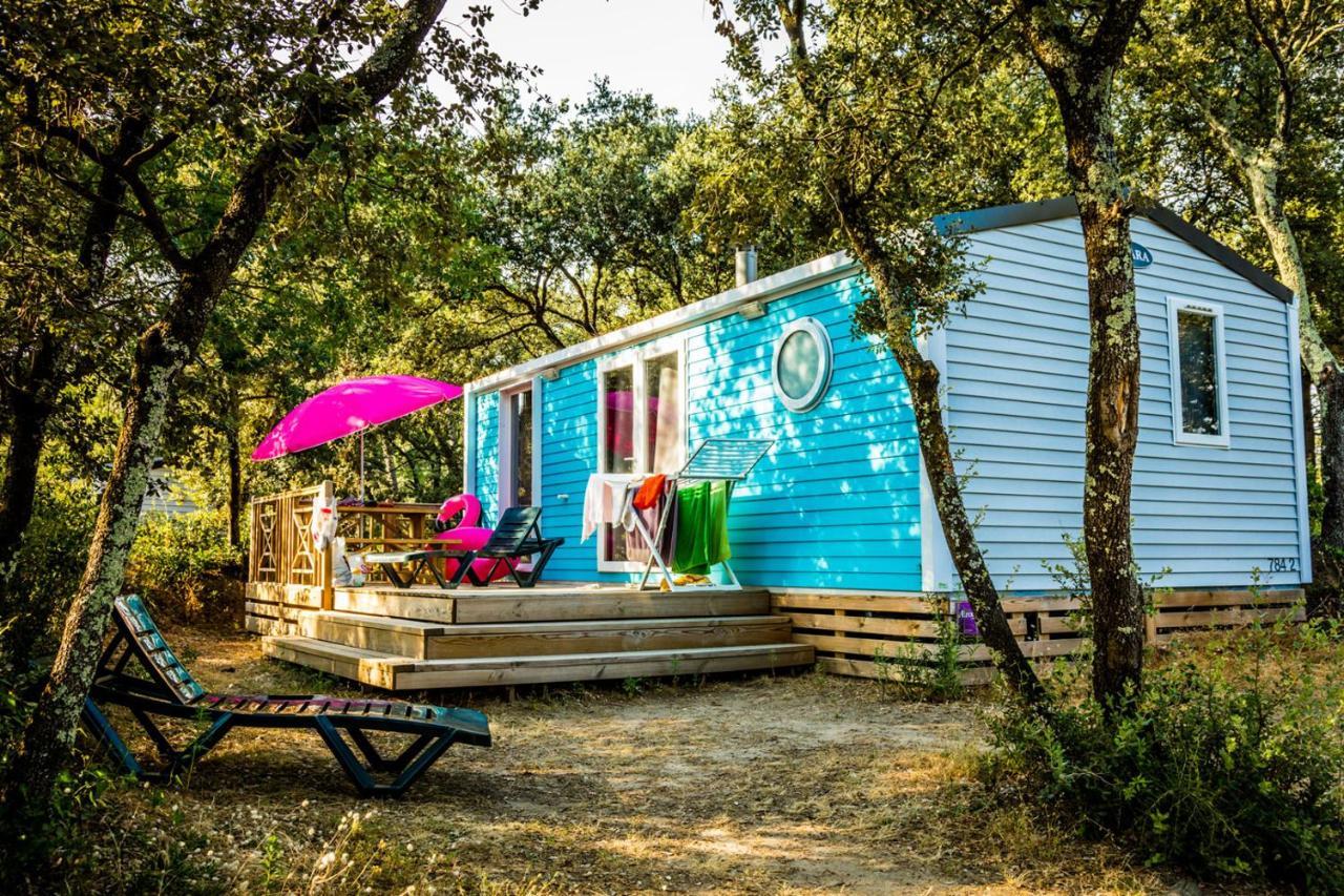 Camping La Sousta**** Remoulins Eksteriør bilde